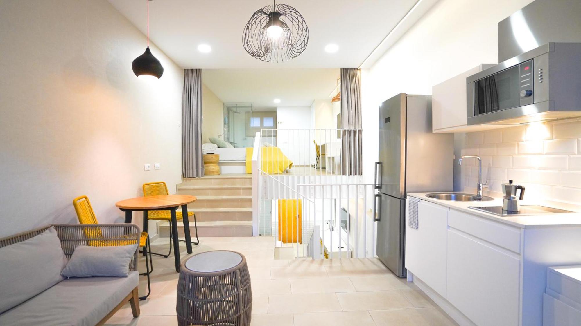 Oceanside Luxury Loft - Fast Wi-fi - Workstations *