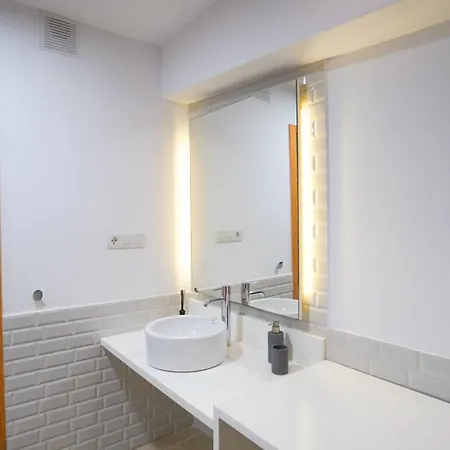 Oceanside Luxury Loft - Fast Wi-Fi - Workstations Appartement Corralejo Buitenkant foto